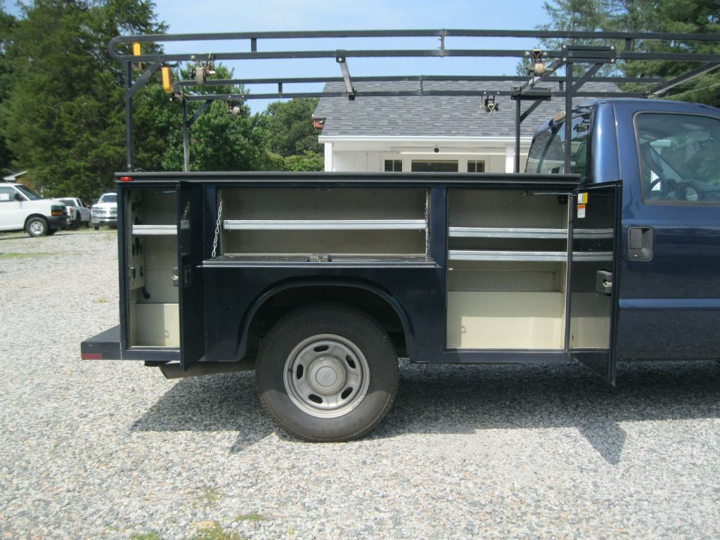 Photo 10 of this FORD F250 SERVICE BE