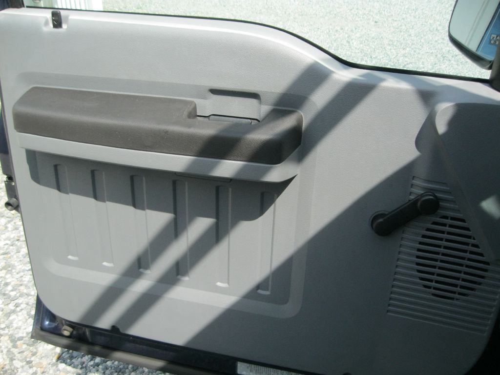 Photo 12 of this FORD F250 SERVICE BE