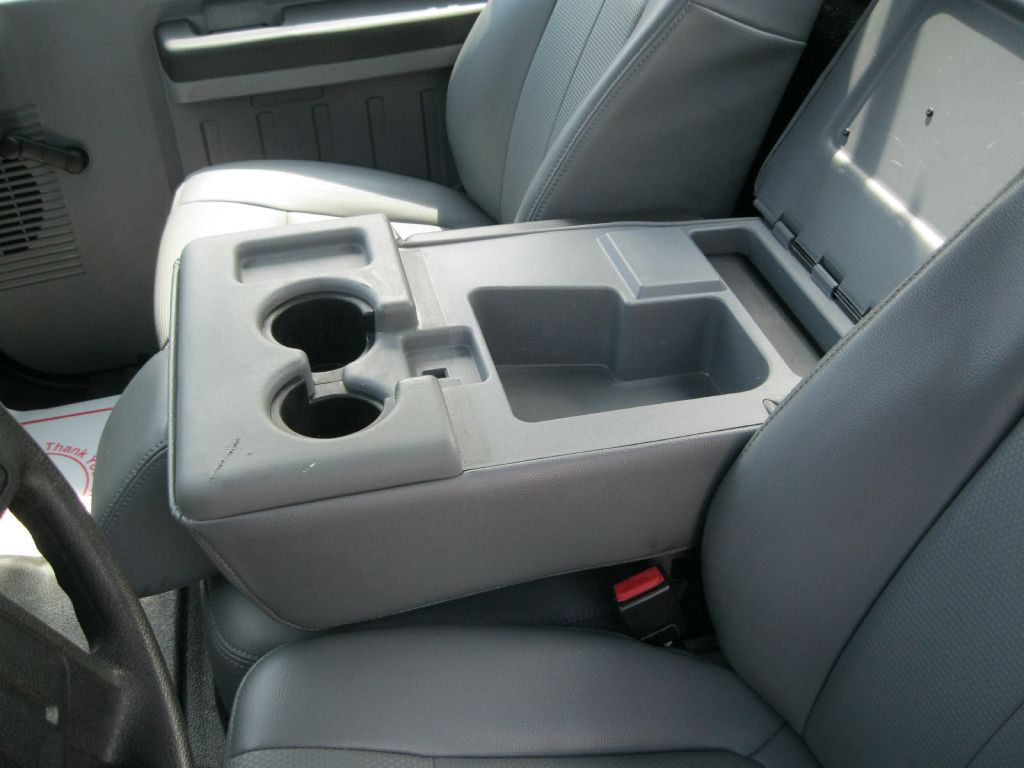 Photo 18 of this FORD F250 SERVICE BE