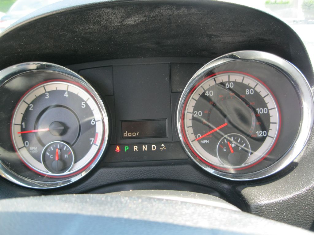 Photo 13 of this DODGE GRAND CARAVAN