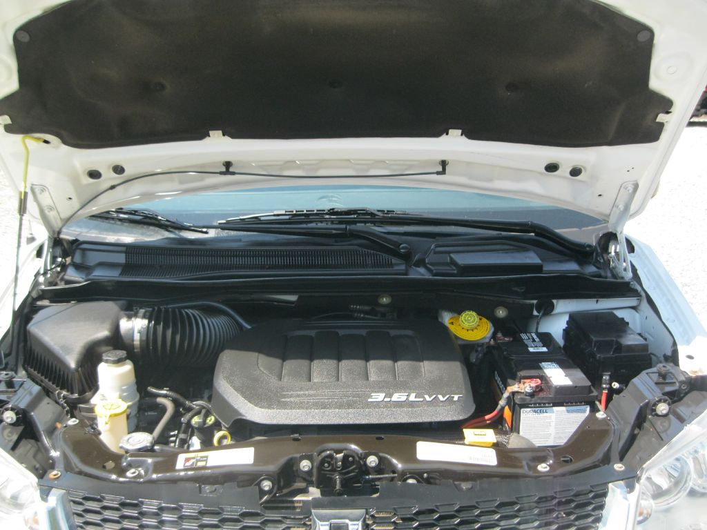 Photo 22 of this DODGE GRAND CARAVAN