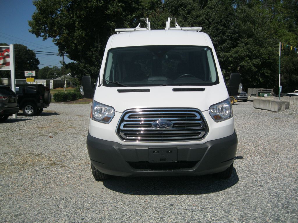 Photo 9 of this FORD TRANSIT