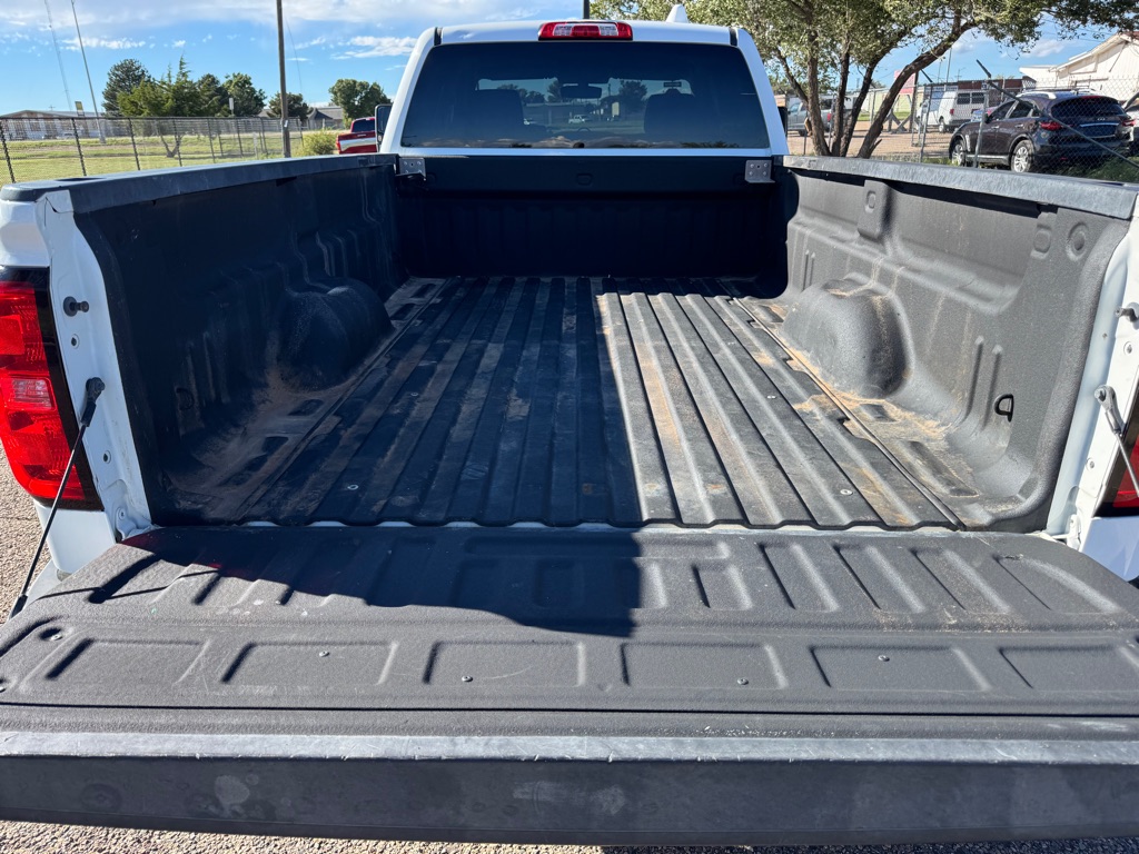 Photo 10 of this CHEVROLET SILVERADO 2500