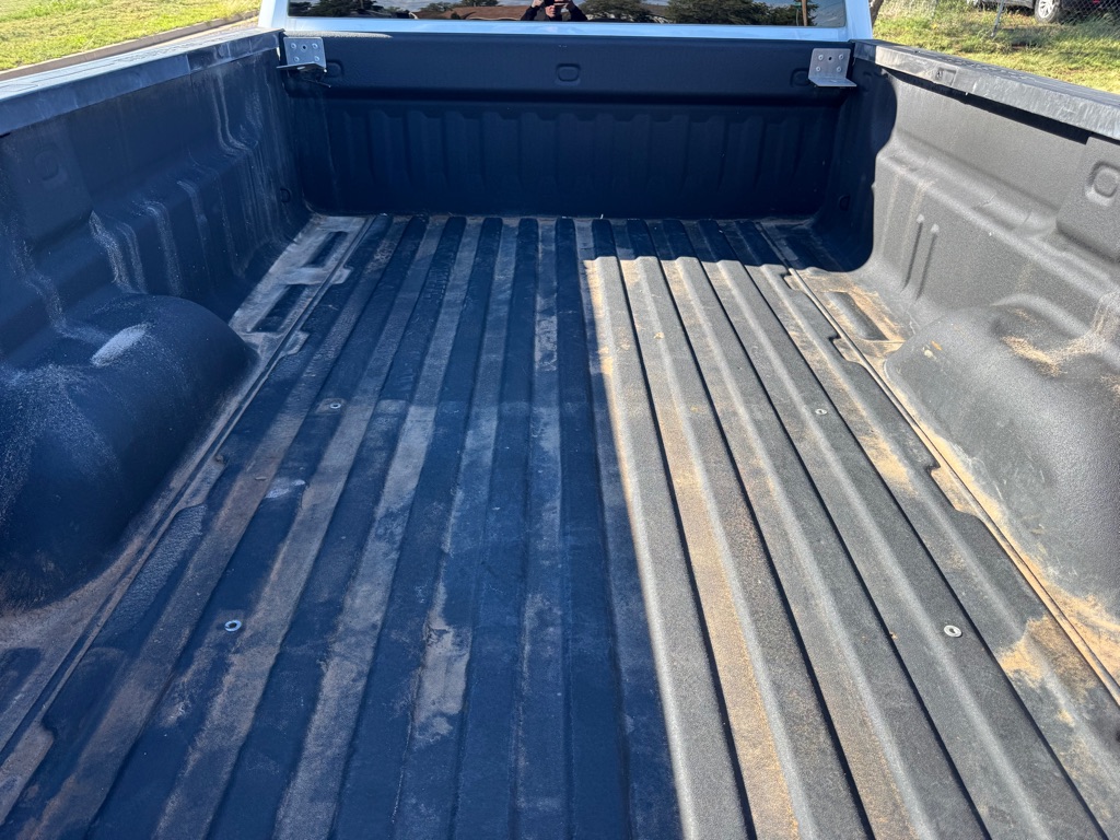 Photo 9 of this CHEVROLET SILVERADO 2500