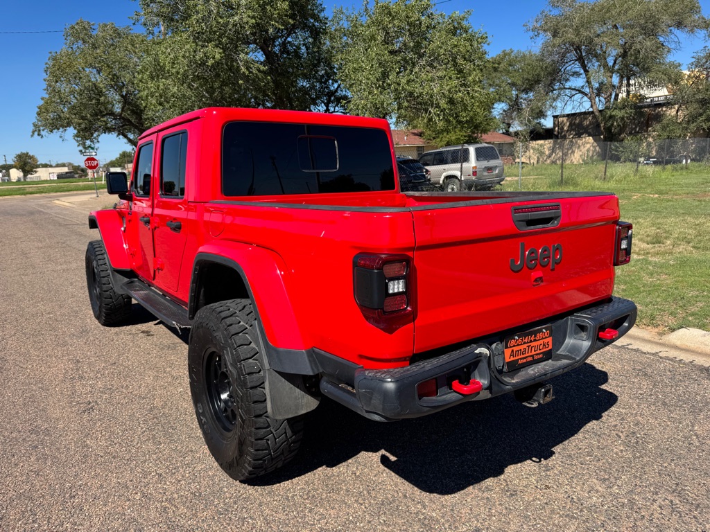 Photo 8 of this JEEP GLADIATOR