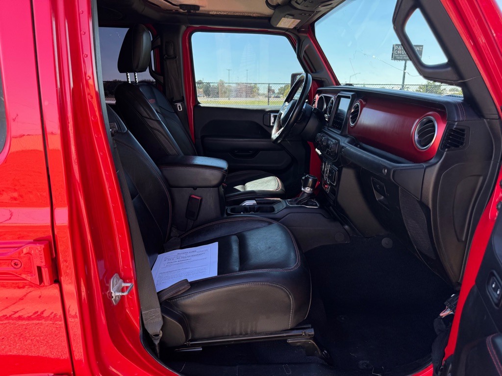 Photo 12 of this JEEP GLADIATOR