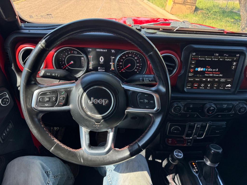 Photo 18 of this JEEP GLADIATOR