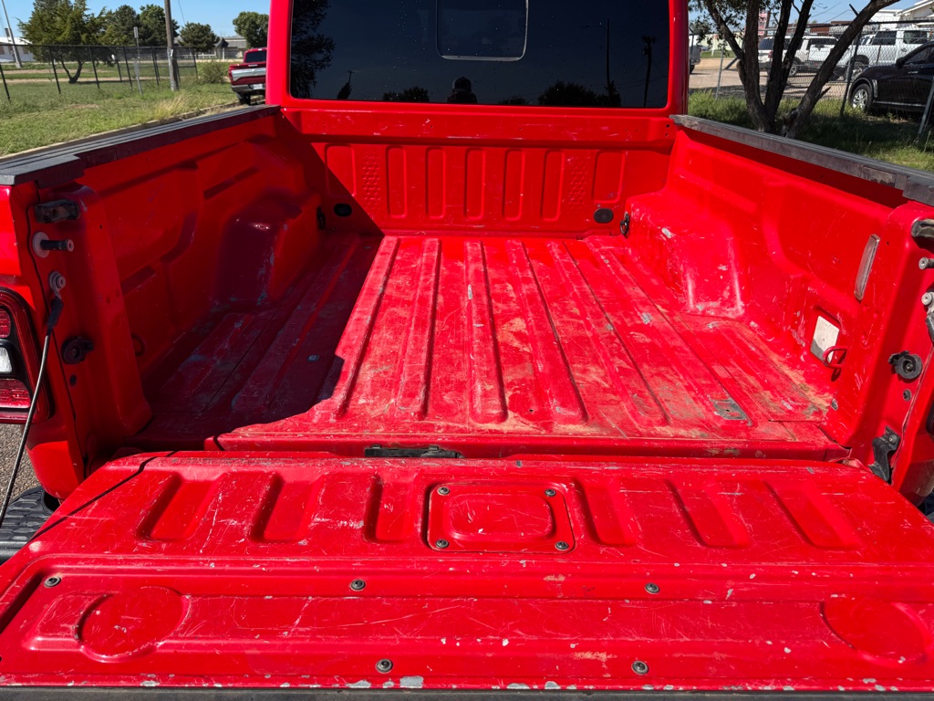 Photo 10 of this JEEP GLADIATOR
