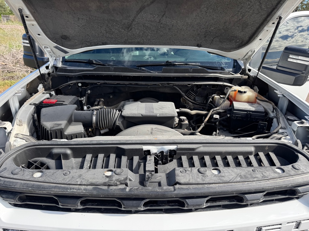Photo 17 of this CHEVROLET SILVERADO 2500