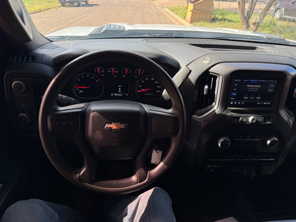 Photo 18 of this CHEVROLET SILVERADO 2500