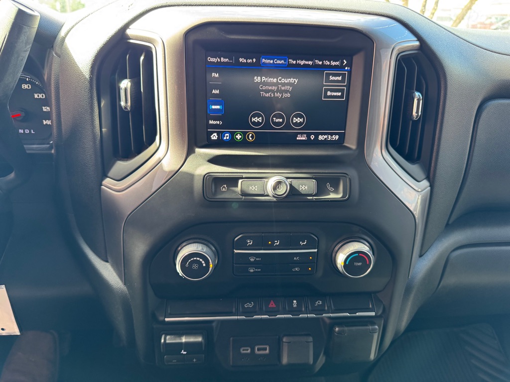 Photo 19 of this CHEVROLET SILVERADO 2500