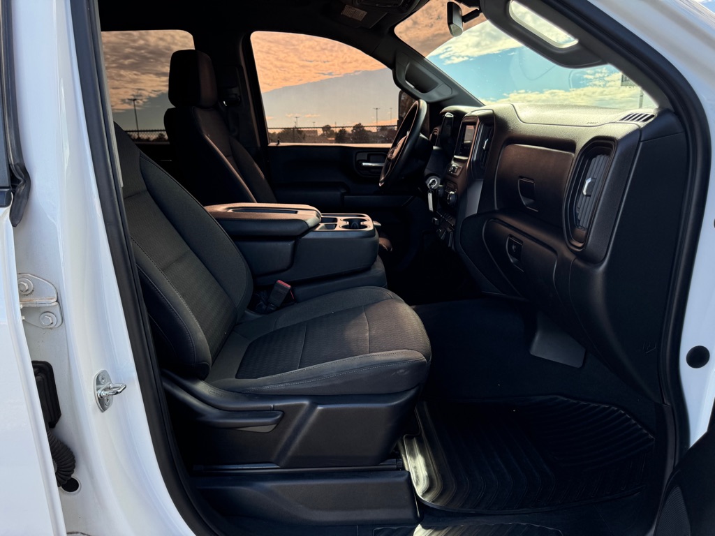 Photo 12 of this CHEVROLET SILVERADO 2500