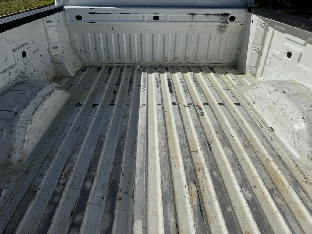 Photo 9 of this CHEVROLET SILVERADO 2500