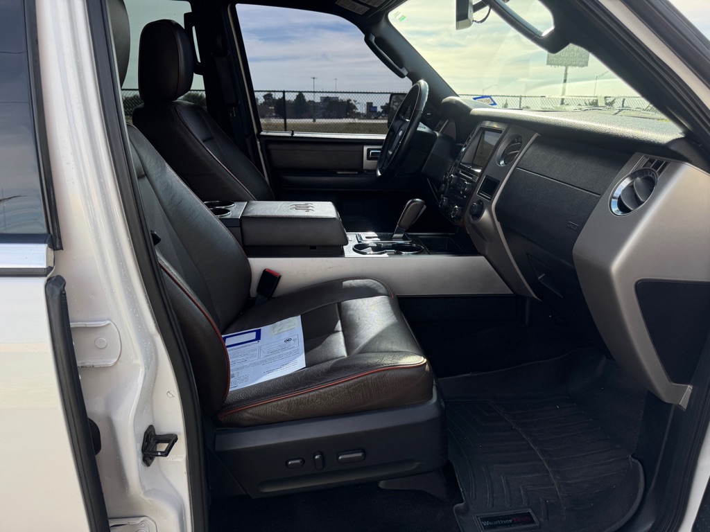 Photo 11 of this FORD EXPEDITION