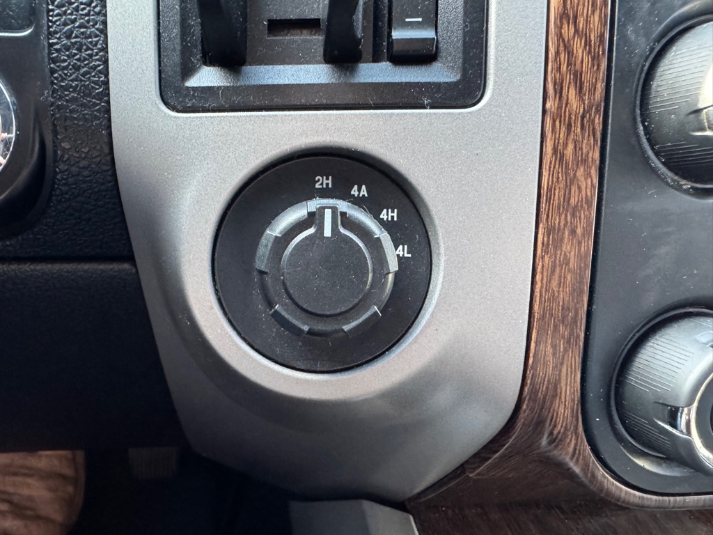 Photo 21 of this FORD EXPEDITION