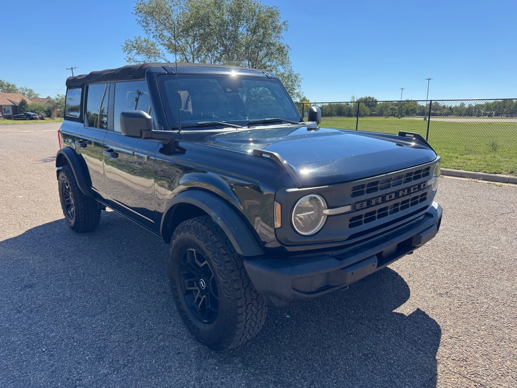 Photo 4 of this FORD BRONCO