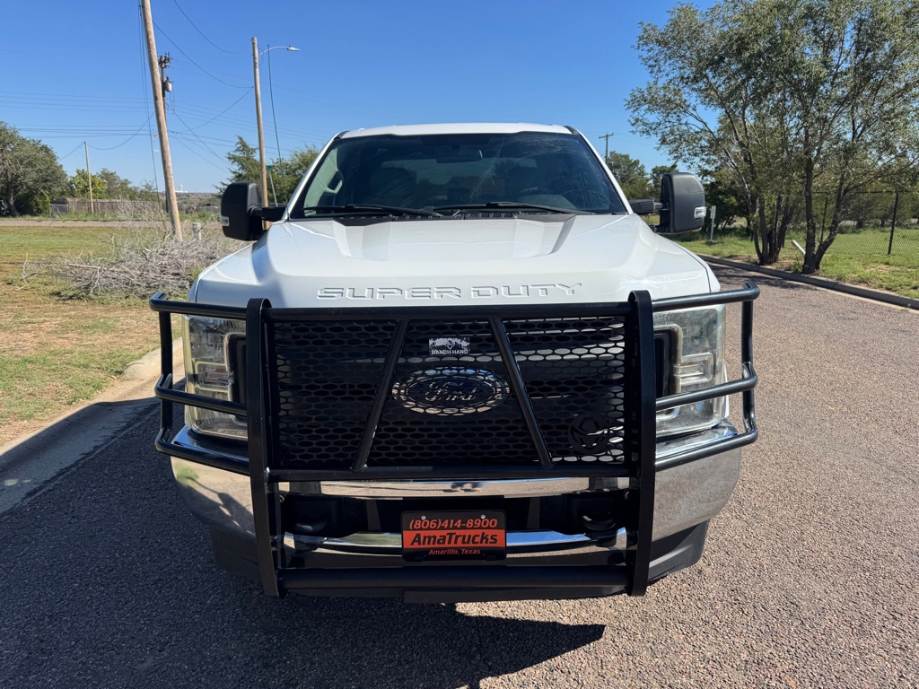 Photo 3 of this FORD F250