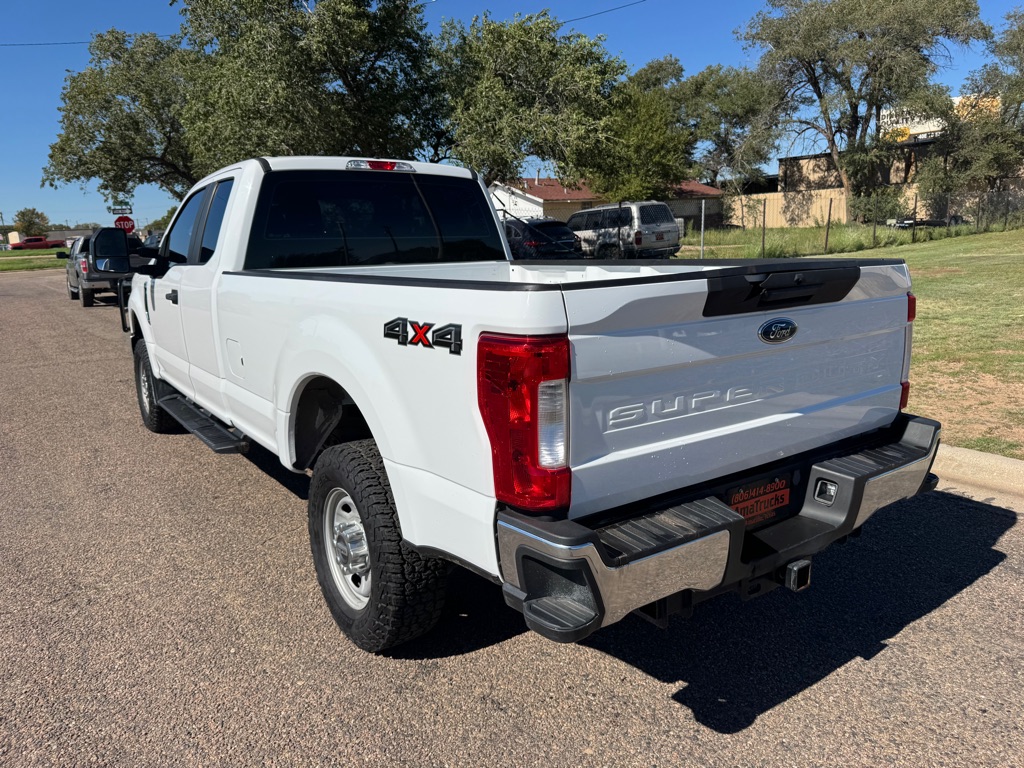 Photo 8 of this FORD F250