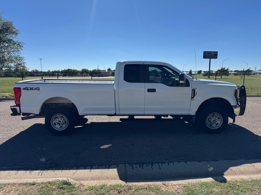 Photo 5 of this FORD F250