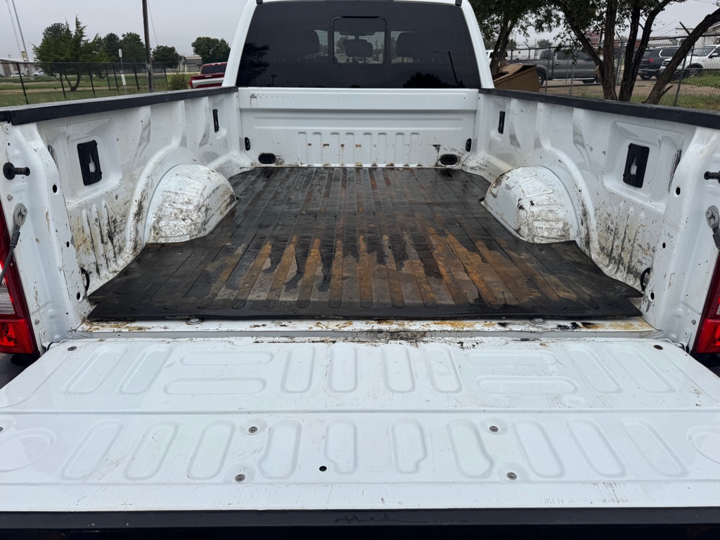 Photo 10 of this FORD F250