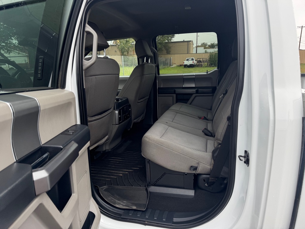 Photo 13 of this FORD F250