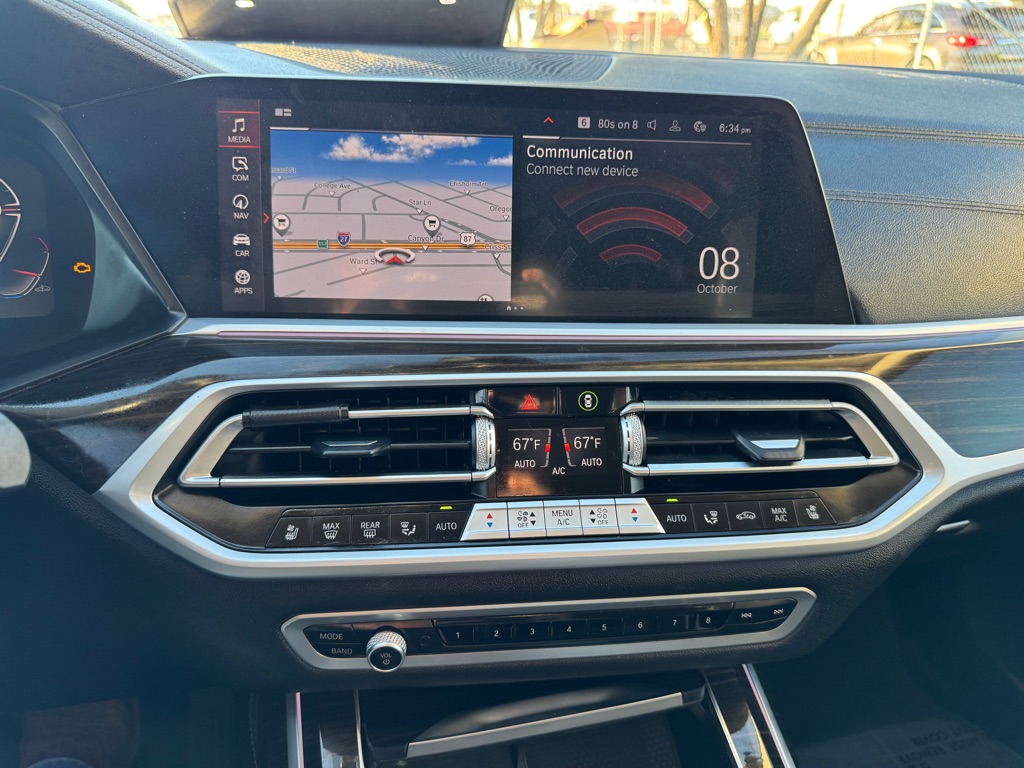 Photo 18 of this BMW X7