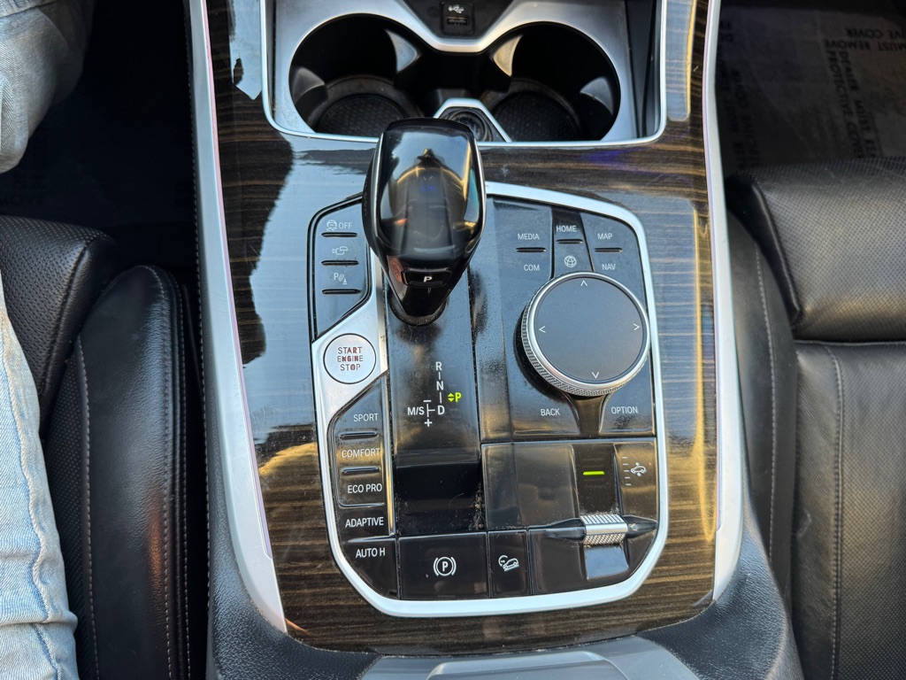 Photo 20 of this BMW X7