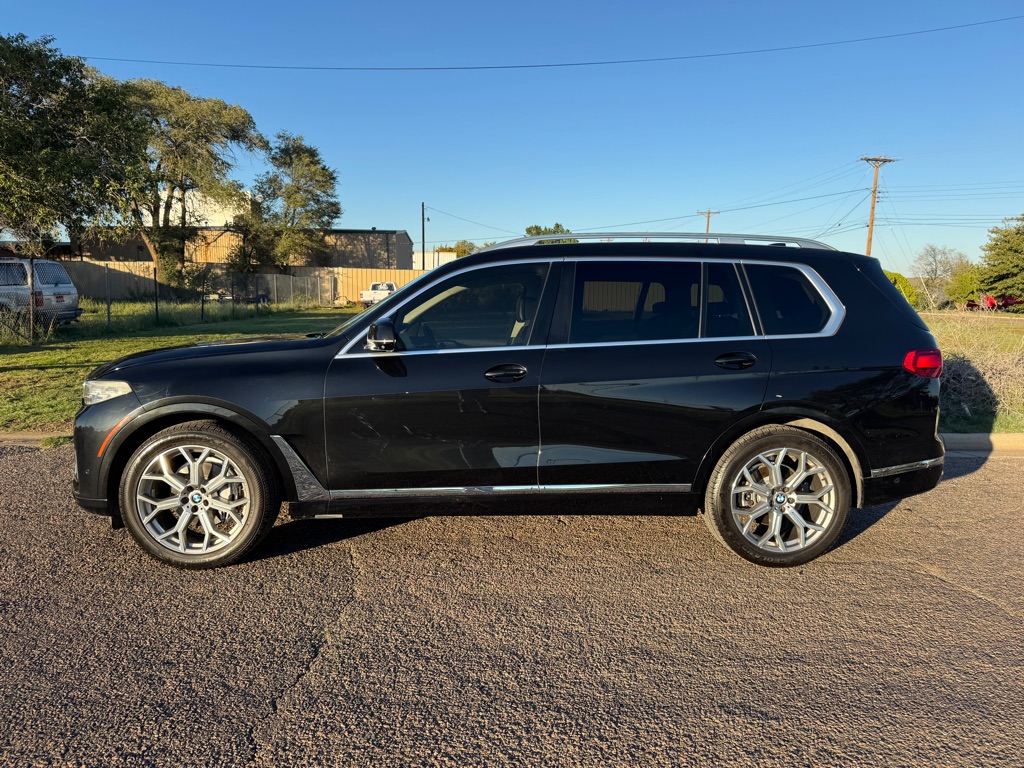 2021 BMW X7