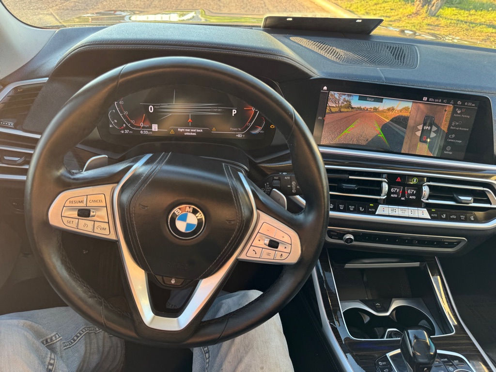 Photo 17 of this BMW X7
