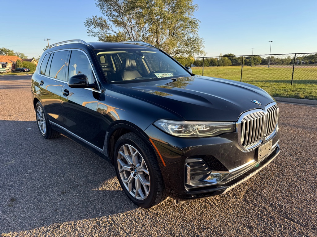Photo 4 of this BMW X7