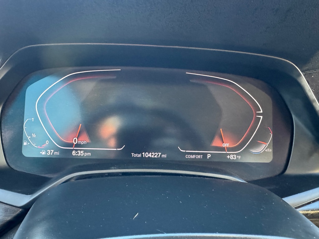 Photo 19 of this BMW X7