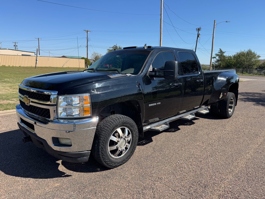 Photo 2 of this CHEVROLET SILVERADO 3500