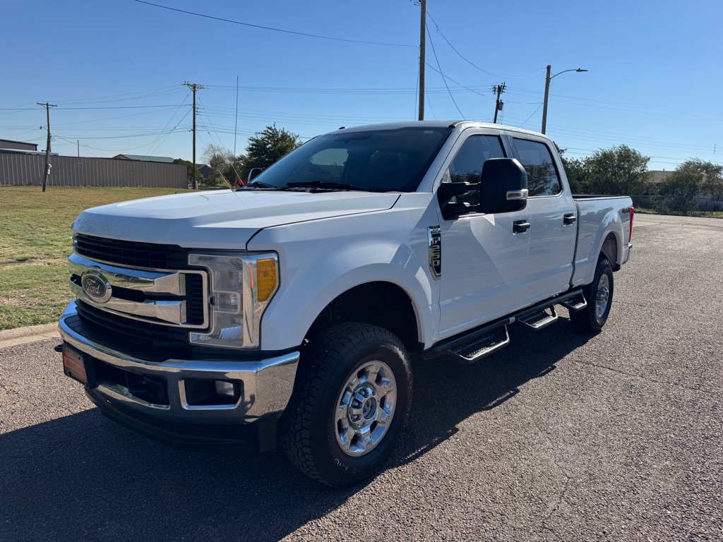 Photo 2 of this FORD F250