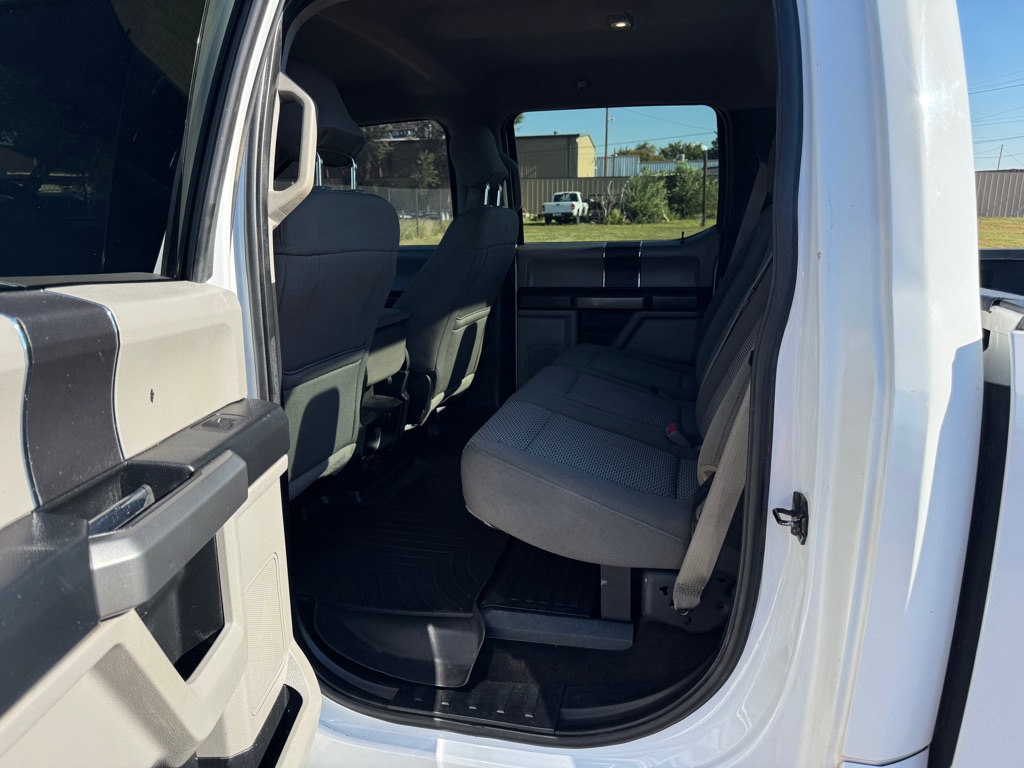 Photo 13 of this FORD F250