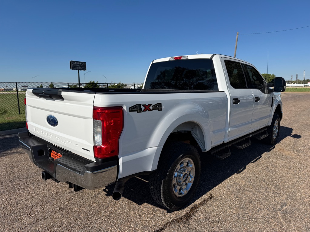 Photo 6 of this FORD F250
