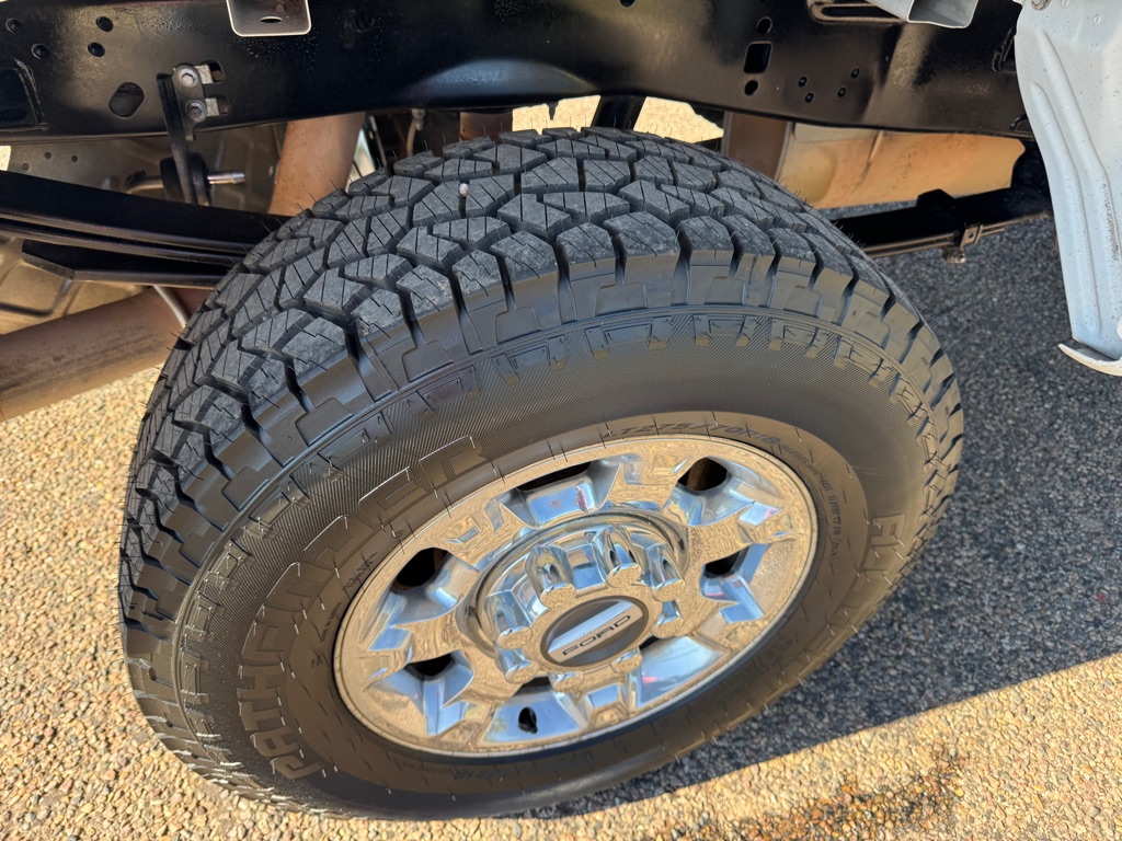 Photo 11 of this FORD F250