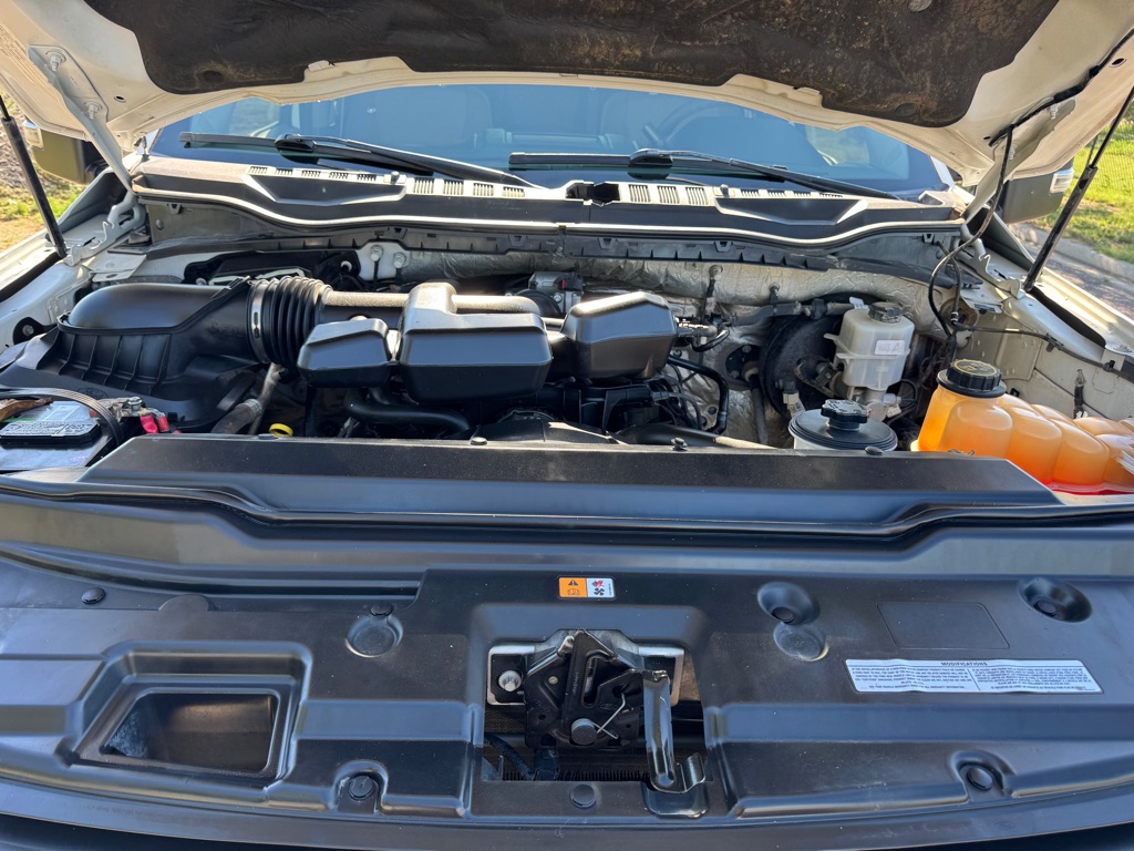 Photo 17 of this FORD F250