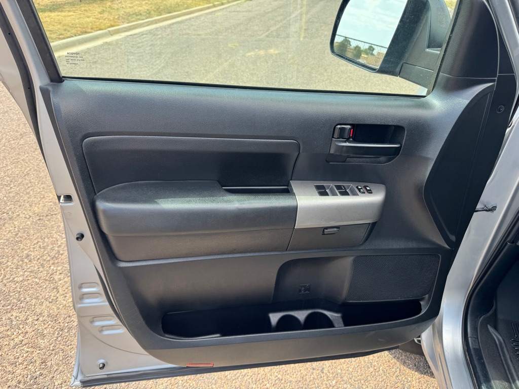 Photo 16 of this TOYOTA TUNDRA