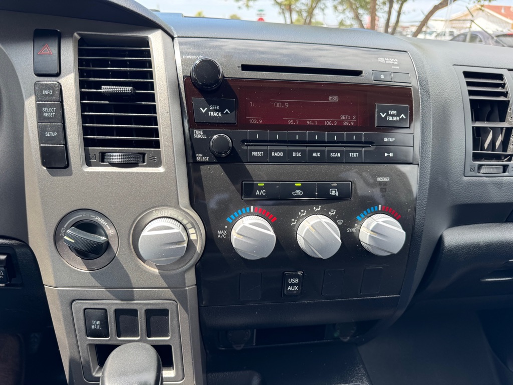 Photo 19 of this TOYOTA TUNDRA