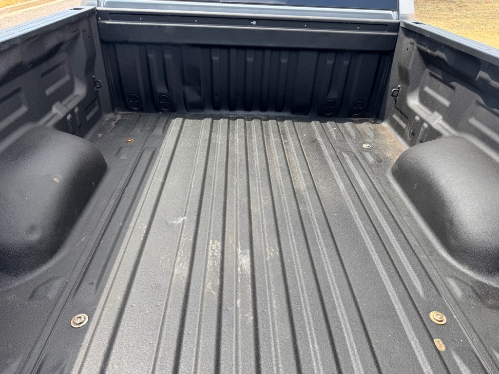 Photo 9 of this TOYOTA TUNDRA