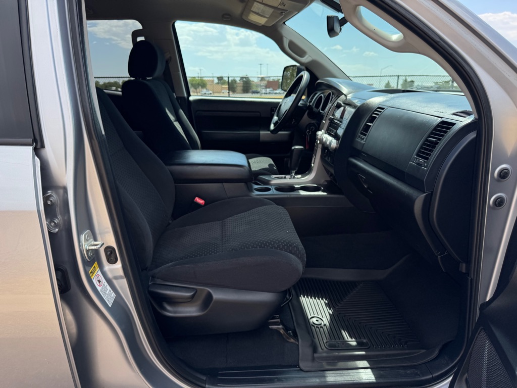 Photo 12 of this TOYOTA TUNDRA