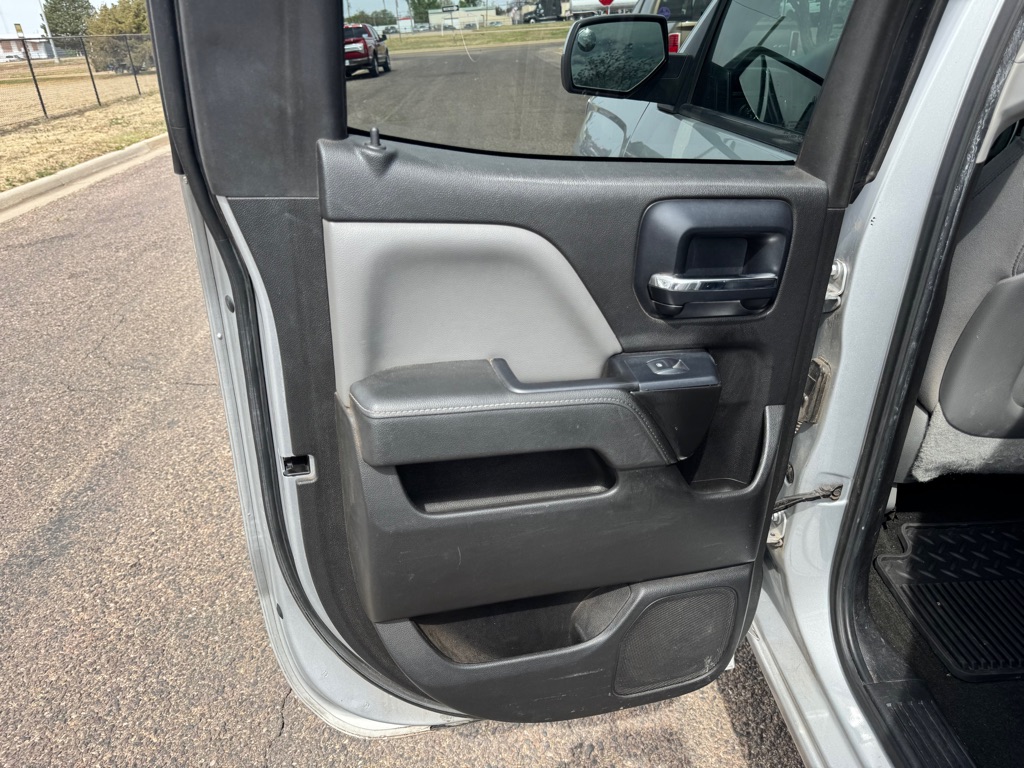 Photo 14 of this CHEVROLET SILVERADO 1500