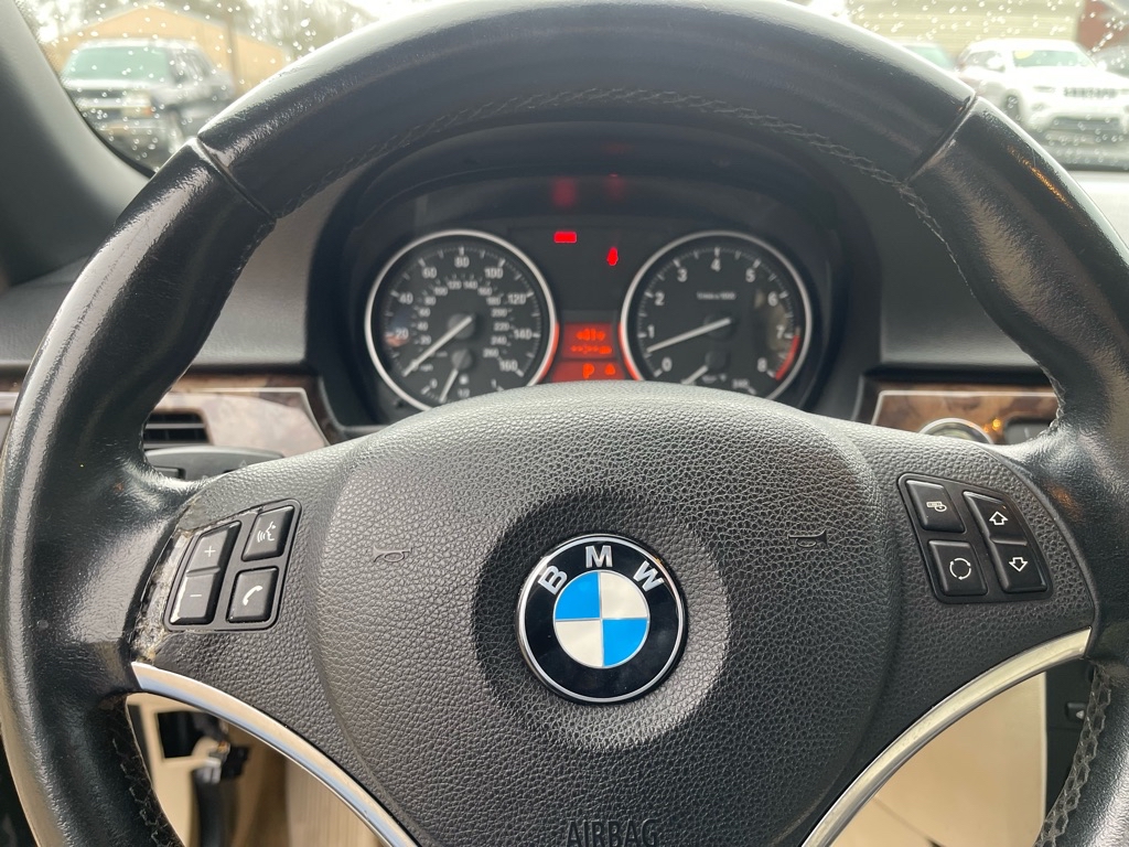 Photo 17 of this BMW 328