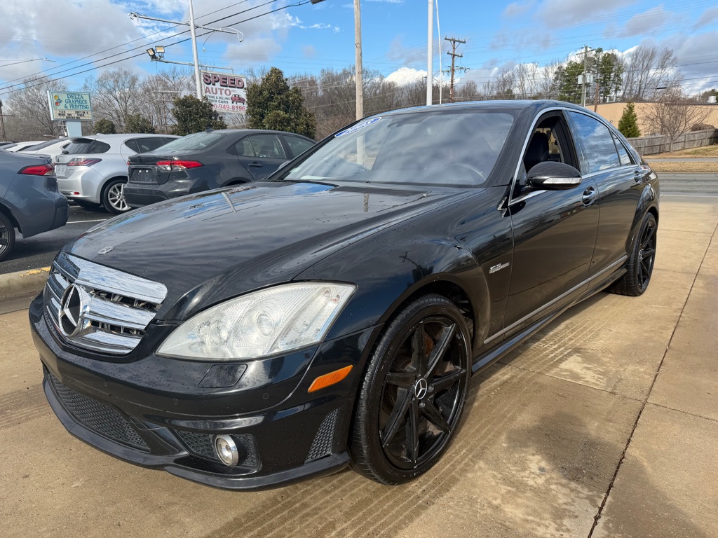 Photo 3 of this MERCEDES-BENZ S-CLASS