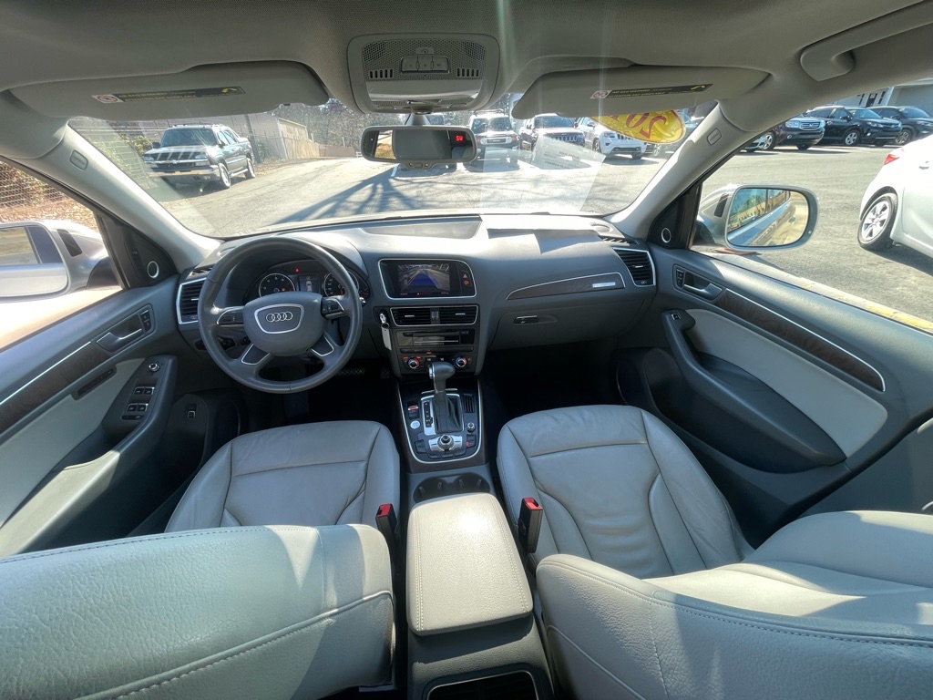 Photo 17 of this AUDI Q5