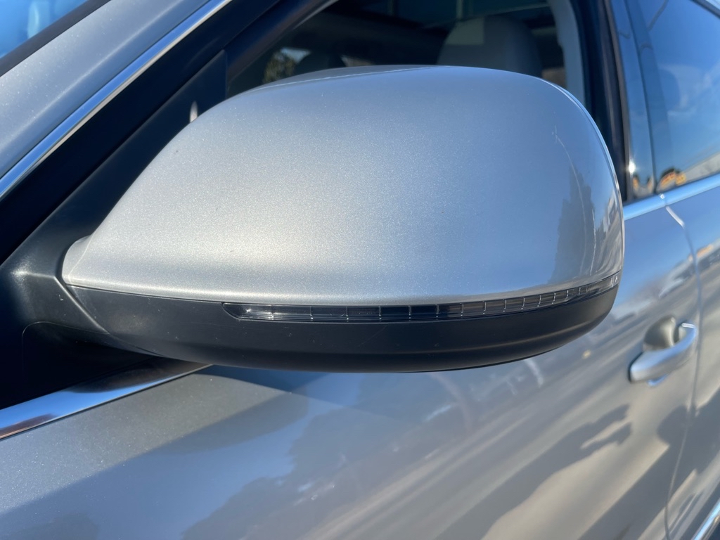 Photo 9 of this AUDI Q5
