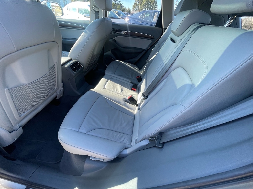 Photo 18 of this AUDI Q5