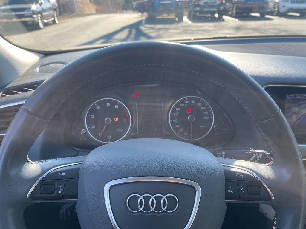 Photo 24 of this AUDI Q5