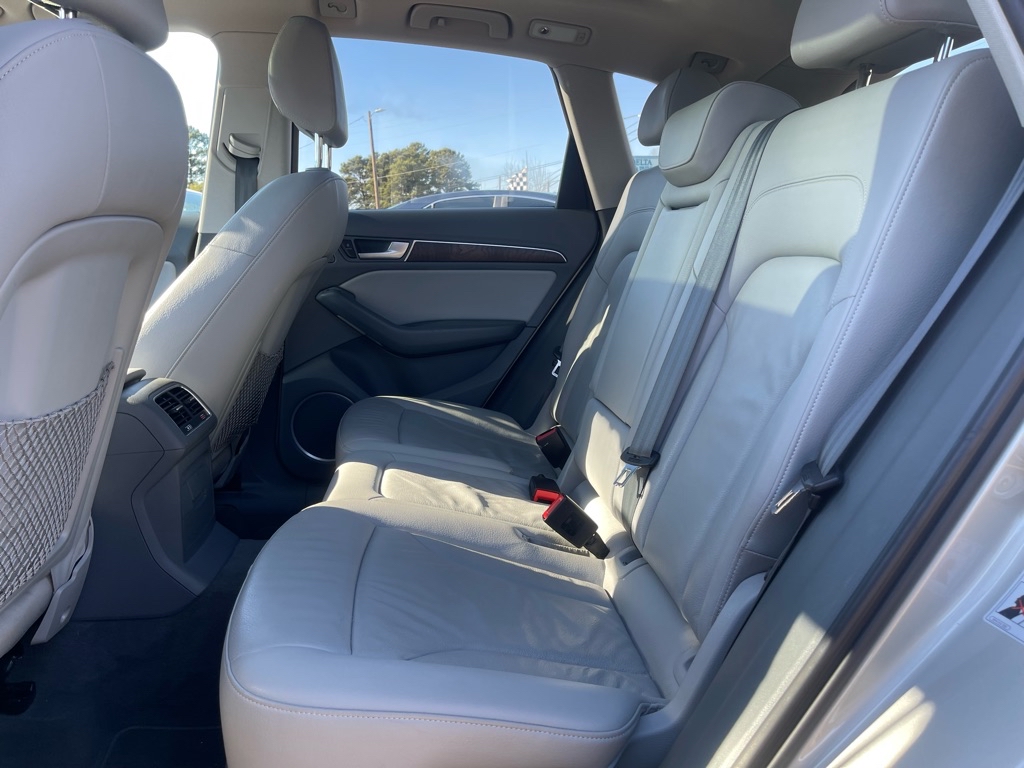 Photo 14 of this AUDI Q5