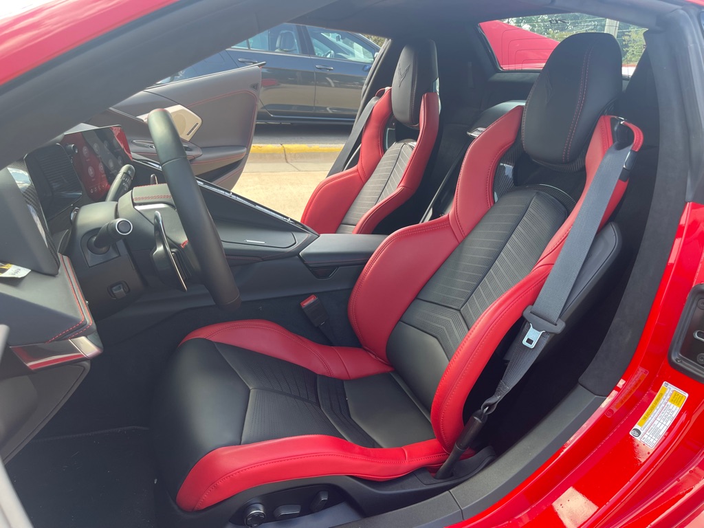 Photo 18 of this CHEVROLET CORVETTE